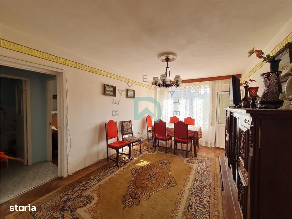 Apartament  3 camere Astra, 65mp., intermediar, Brasov