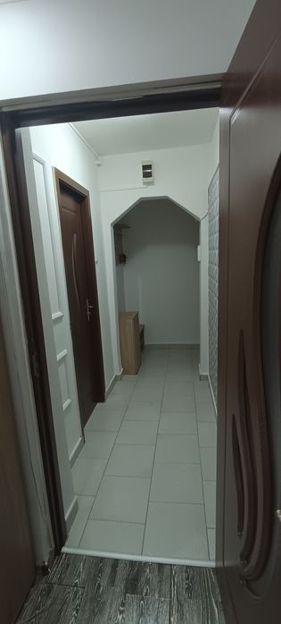 Închiriez apartament 2 camere
