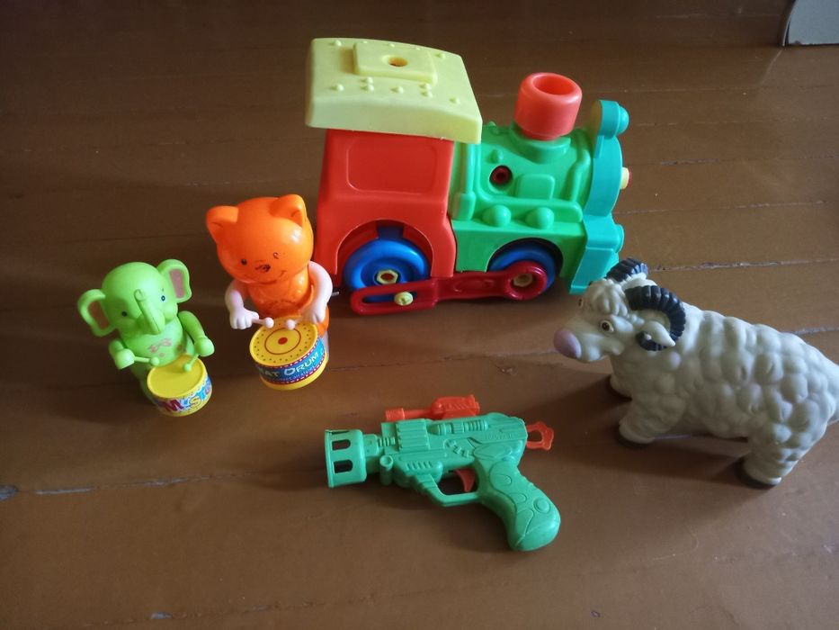 Срочно. Игрушки  разные
