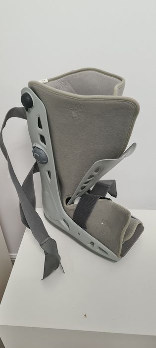 Cizma de imobilizare Aircast Standard XL picior drept