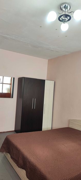 Отдава под наем 2-стаен