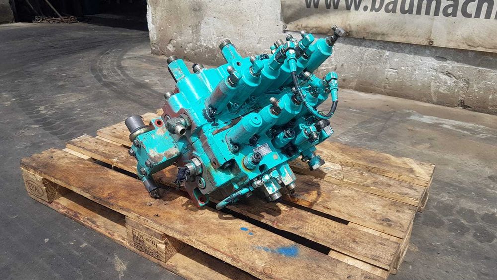 Distribuitor hidraulic Kawasaki  KMX15YB excavator Kobelco SK210