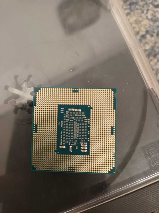 Продавам процесор INTEL G4400