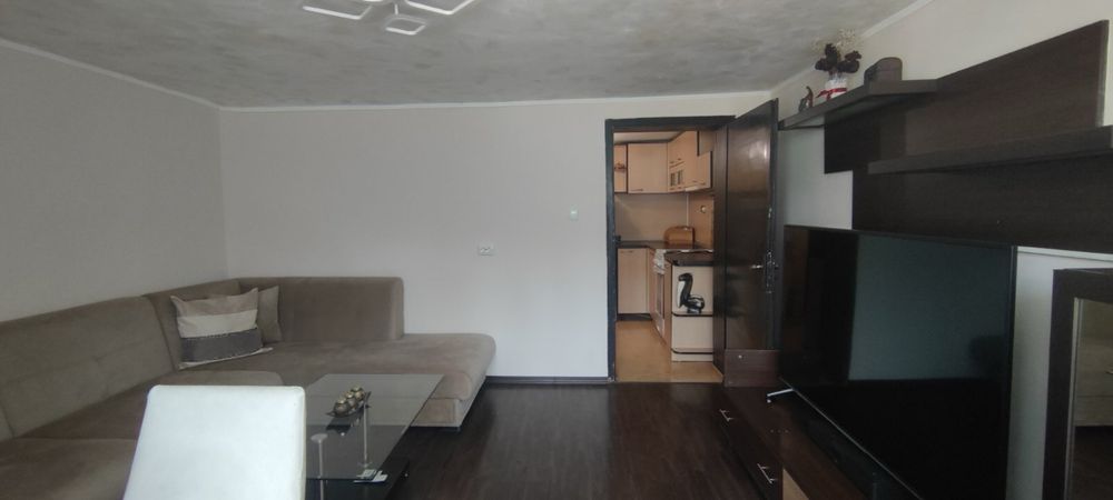 Дава се под наем Етаж от къща в София, Зона Б-5-3 - 65 кв.м за 408 € - Снимка #4