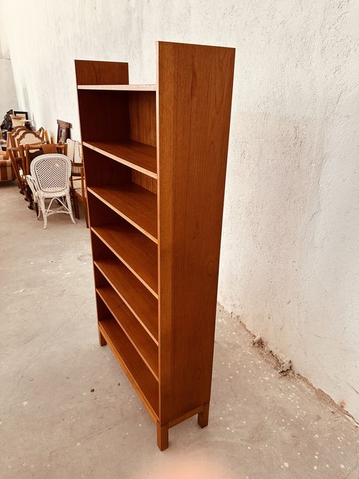 Шведска винтидж библиотека от тик – Mid-Century Modern, 60/70-те години