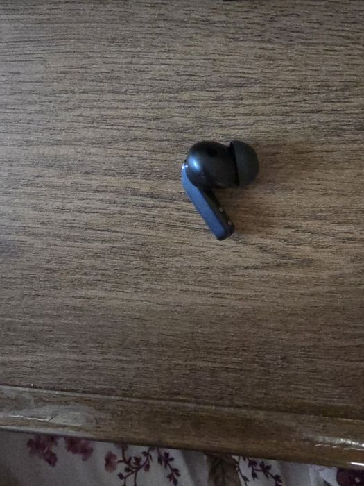 Vând casca stânga Samsung Galaxy buds 4 pro