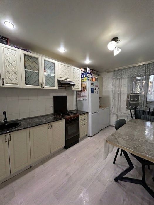 Срочно!!! Продаетсч в Центре Батыса