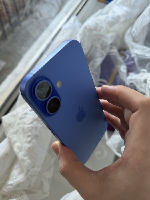Iphone 16 blue 128gb
