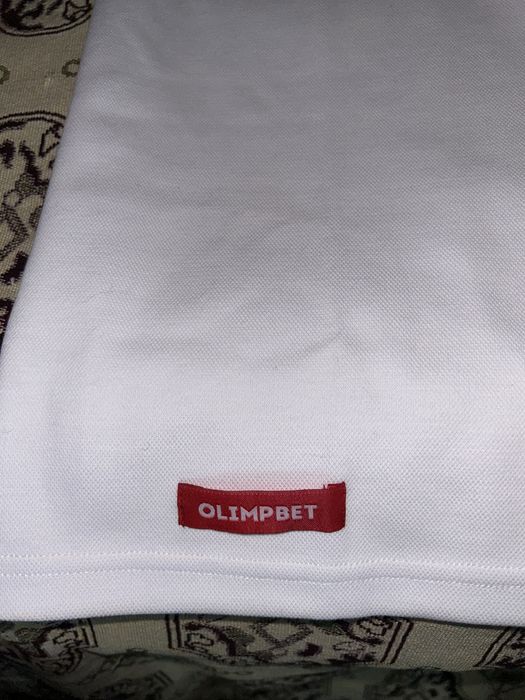 Поло от Olimpbet