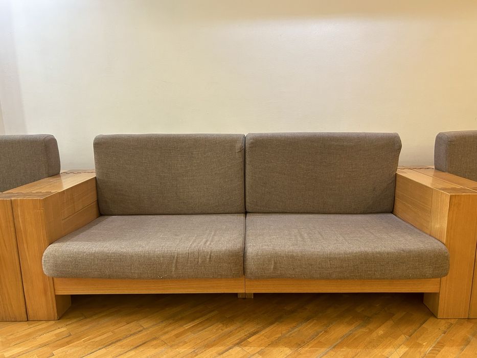 Стильные диваны и кресло из дуба