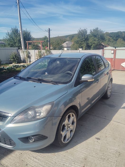Vând Ford Focus anul 2008