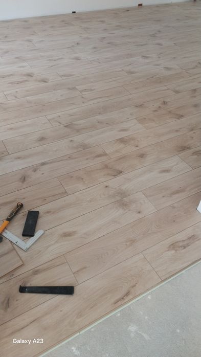 Укладка ламината и таркета.