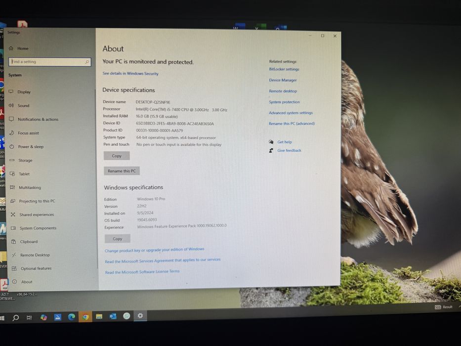 PACHET COMPLET Birou reglabil+corpuri, dulap, scaun,PC complet