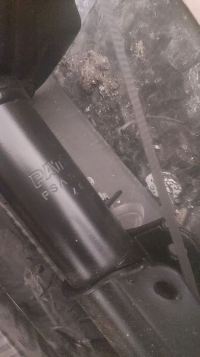 Автомобильные амортизаторы