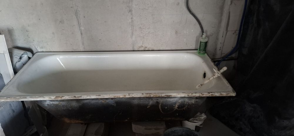 Продается чугунная ванна