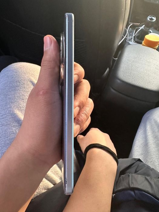 Продам Huawei nova 13i