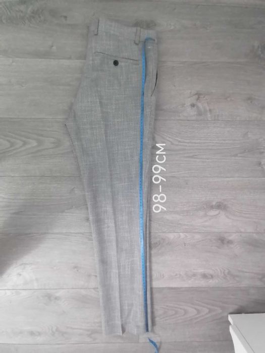 Официален мъжки костюм