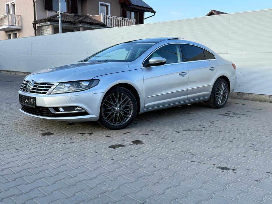VOLKSWAGEN Passat CC