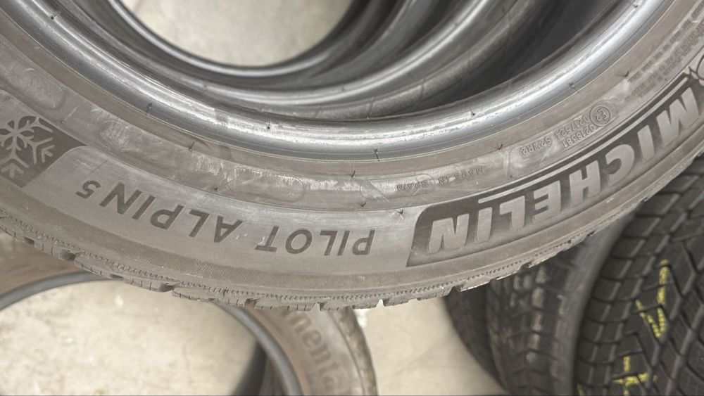 Vand 4 anvelope 225/55/18 michelin de iarnă ca noi