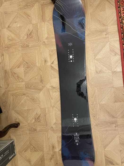 Продам сноуборд срочно