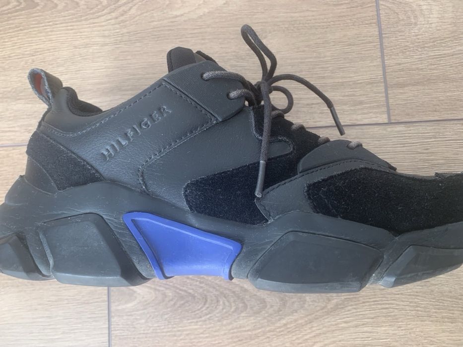 Tommy Hilfiger обувки