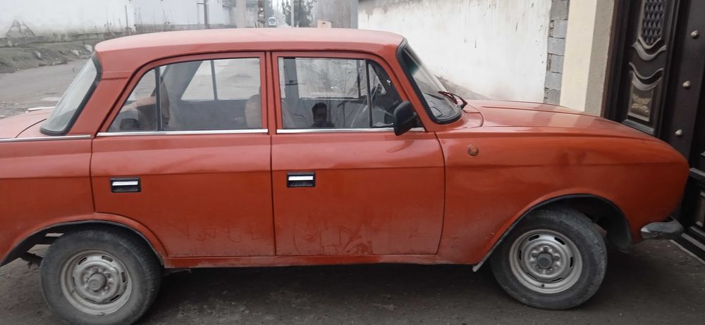 Машина масквич 412