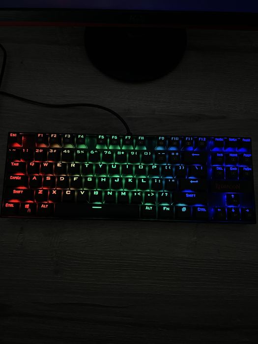 Calculator Gaming Ryzen 5 5600x B550m Aorus 16GB 3200mhz +tastatura