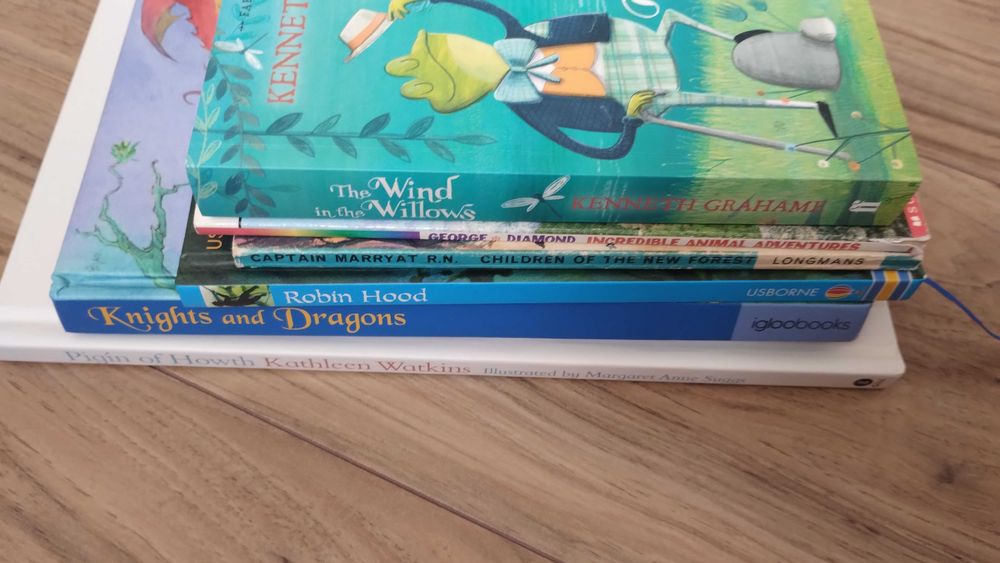 Cărți pentru copii în engleză cu povești 7 ani +