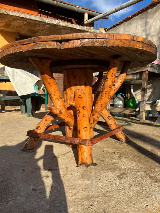 Ръчно изработена Дървена Маса