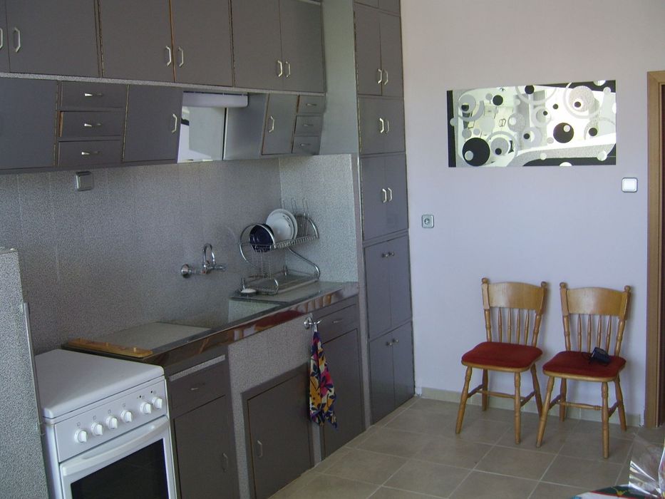 Дава се под наем Четиристаен апартамент в Варна, Спортна зала - 100 кв.м за 630 € - Снимка #11