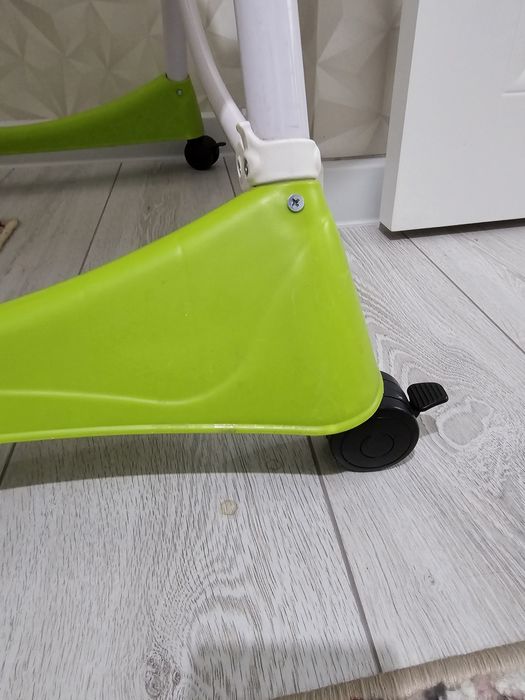 Продам детский стул