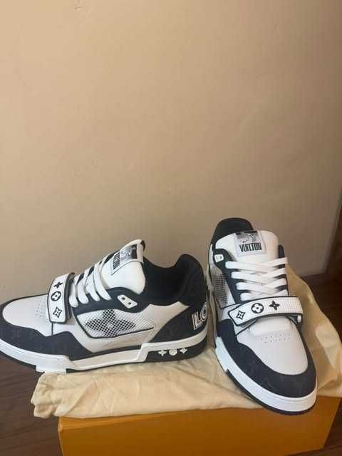 Louis Vuitton LV Trainer Velcro Strap