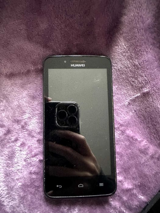 Huawei телефон – неработещ, за части Huawei Ascend Y320