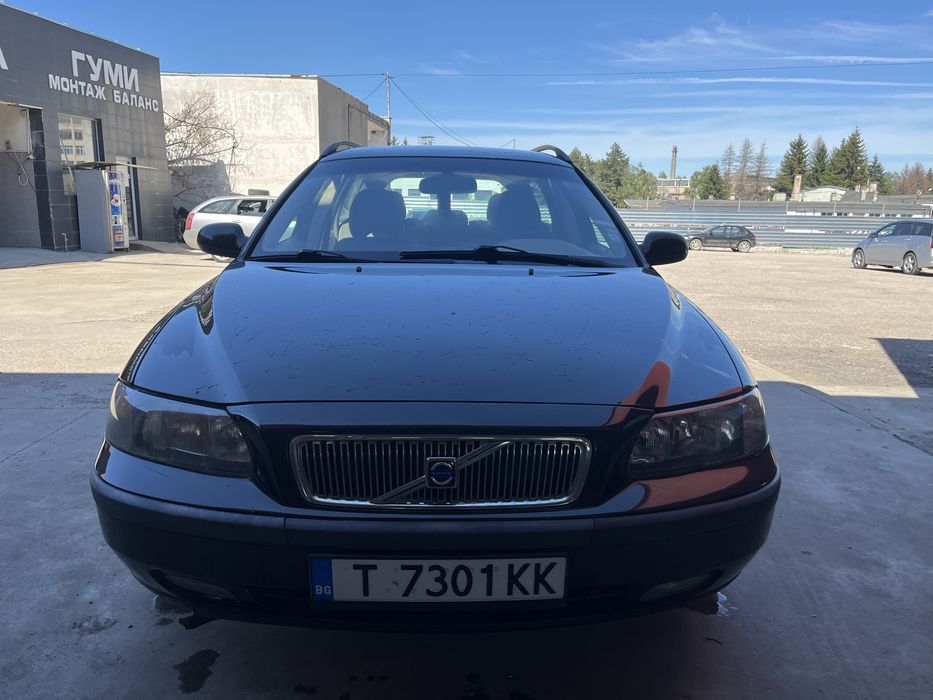 Volvo V70 2.4 Бензим Климатроник