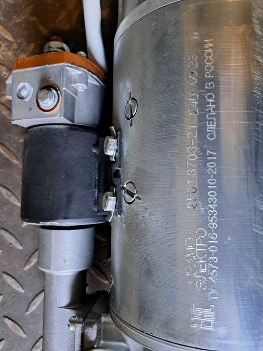 Новый Стартер ЯМЗ на 10 зубьев .