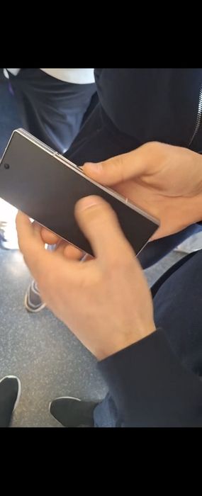 Samsung Galaxy z fold 6