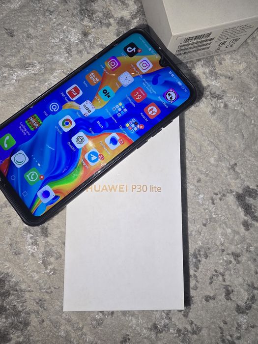 Huawei p30 lite продам