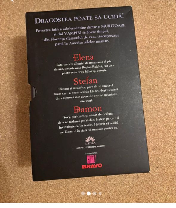 Carti , colectie Jurnalele vampirilor