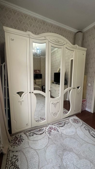 Спальный гарнитур