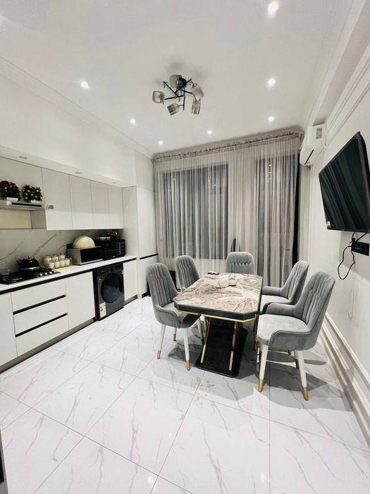 Продаётся современный дом в черте города