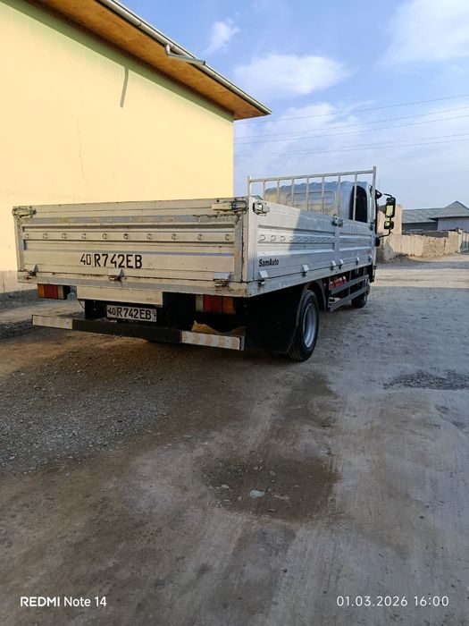 Isuzu avtobusdan terilgan mator karobka zadni mos avtobus