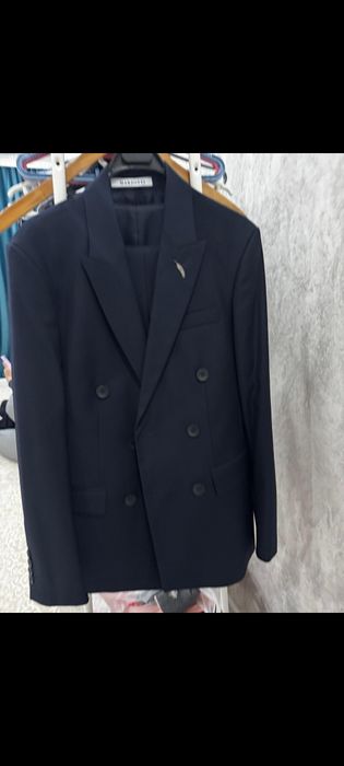 Костюм,  трлйка новый