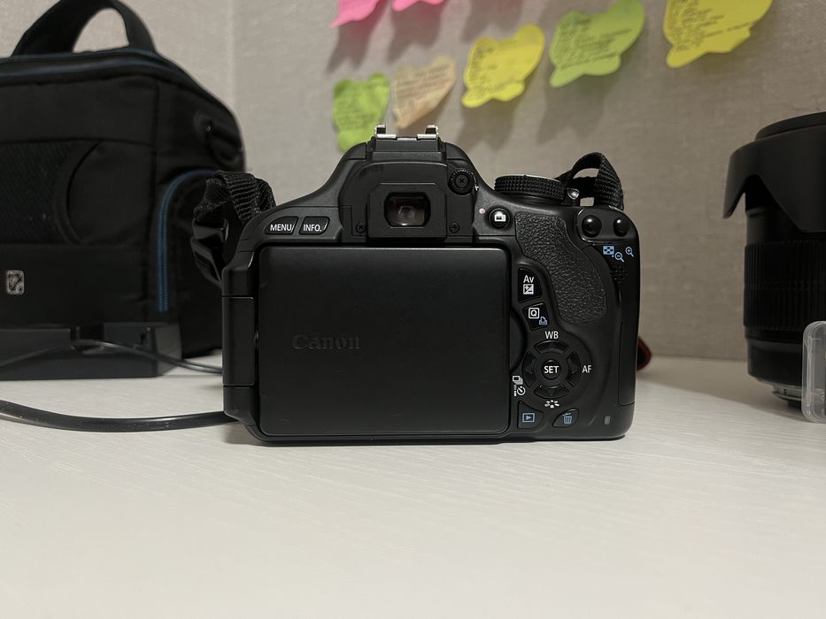 Canon 600D в отличном состояни