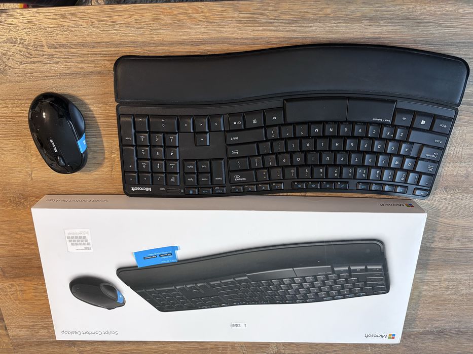 Безжична мишка и клавиетура Microsoft Sculpt Comfort