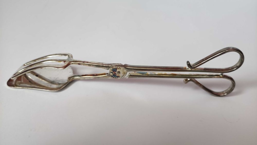 Посребрена щипка за сервиране