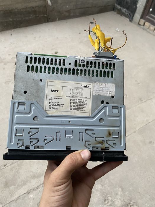 Clarion Magnitafon ishlashi yaxshi