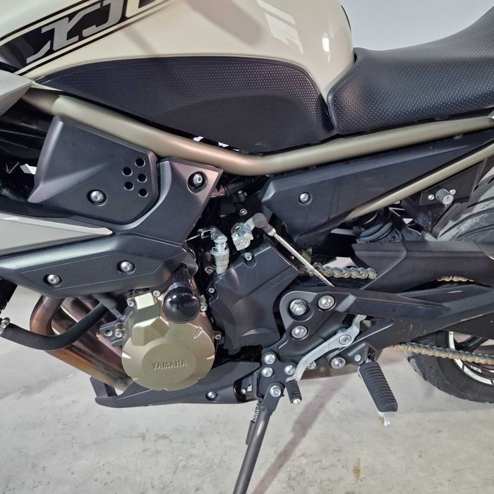 Motocicleta Yamaha XJ6 | Y16220 | motomus.ro