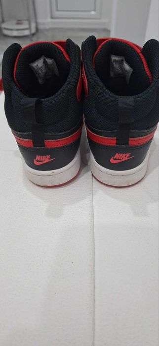 Маратонки Nike за момче, номер 32