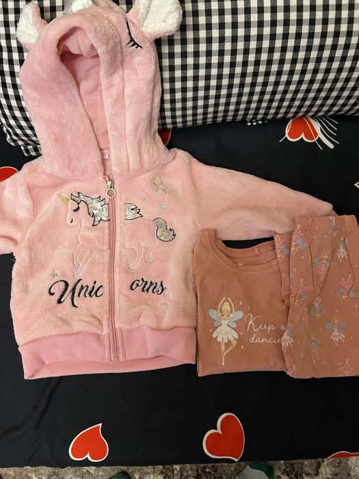 Hanorac cocolino si cadou o pijama bumbac