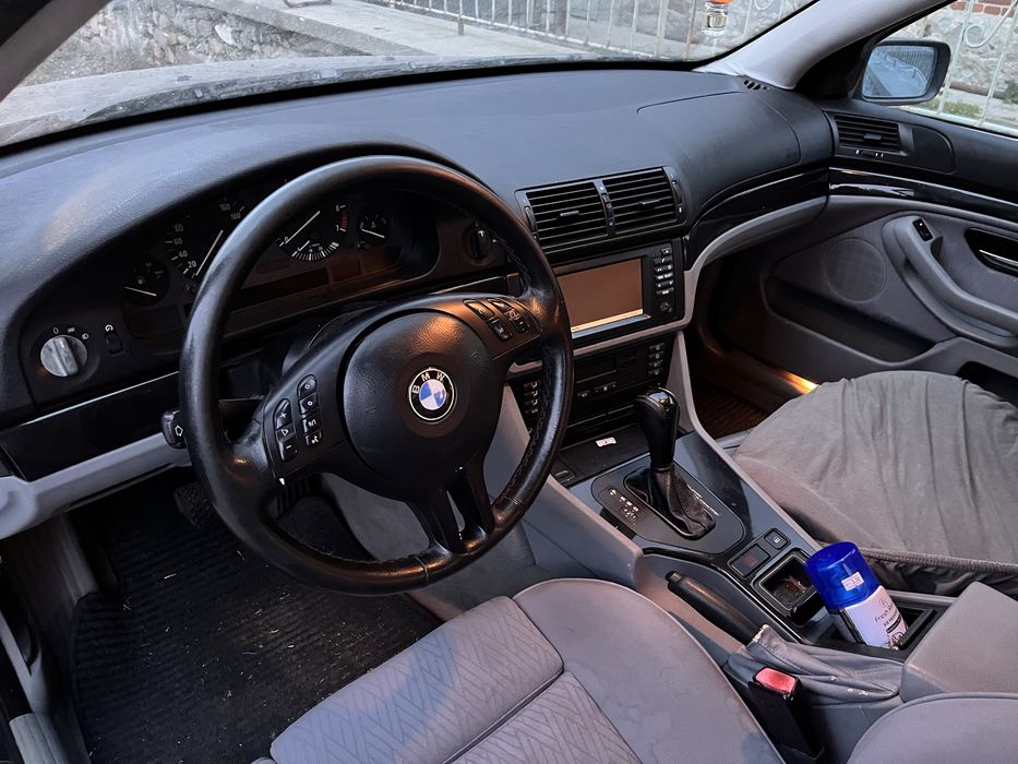 Продавам BMW 528. E39